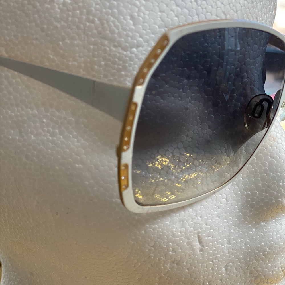 Metal sunglasses - Picture 3 of 6